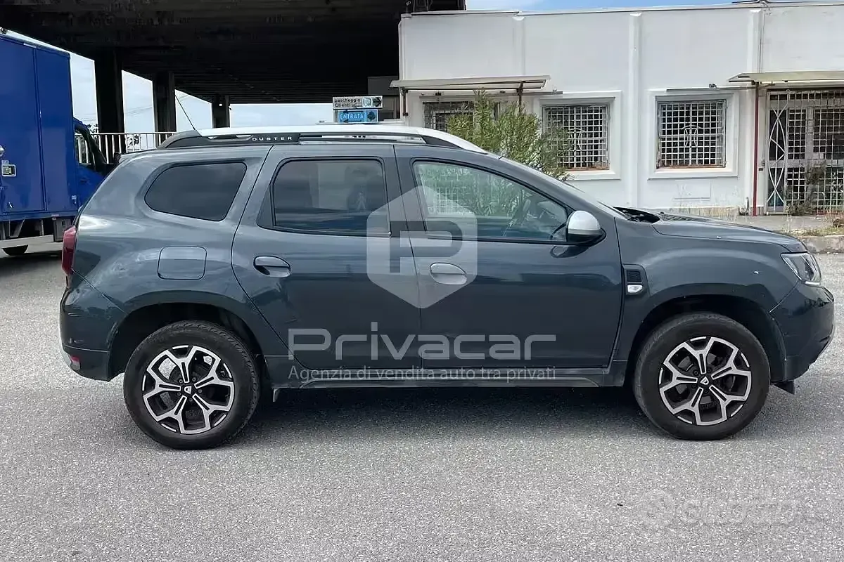 Usata Dacia Duster Prestige 101 CV (74 kW) 2021 Grigio SUV