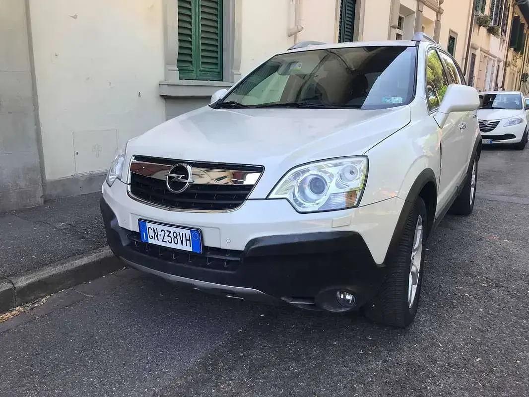 Usata Opel Antara Cosmo 150 CV (110 kW) 2009 Bianco SUV