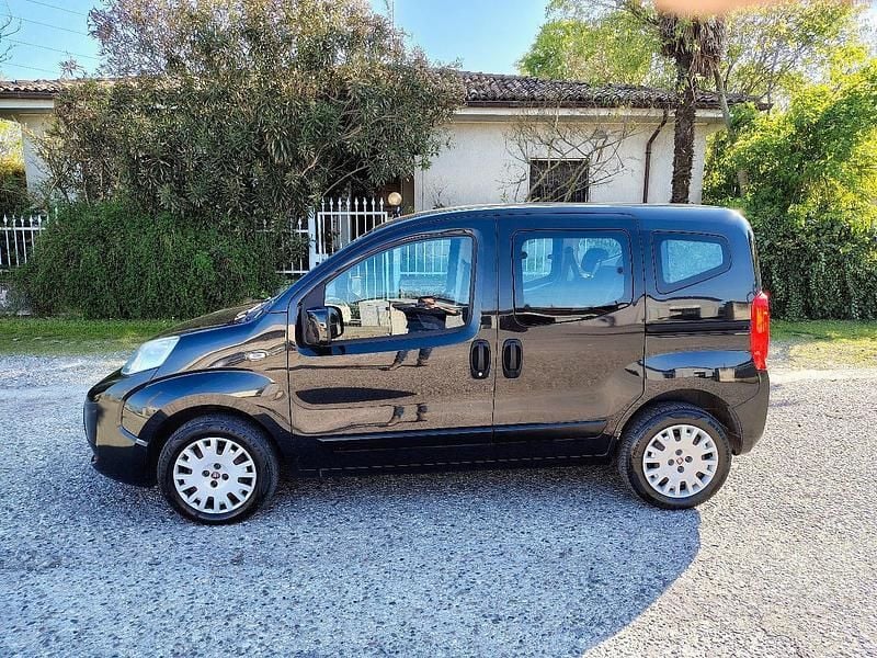 Usata Fiat Qubo Dynamic 75 CV (55 kW) 2015 Nero Monovolume