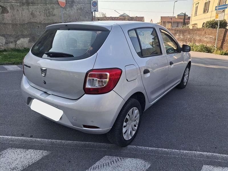 Usata Dacia Sandero 75 CV (55 kW) 2015 Argento Berlina