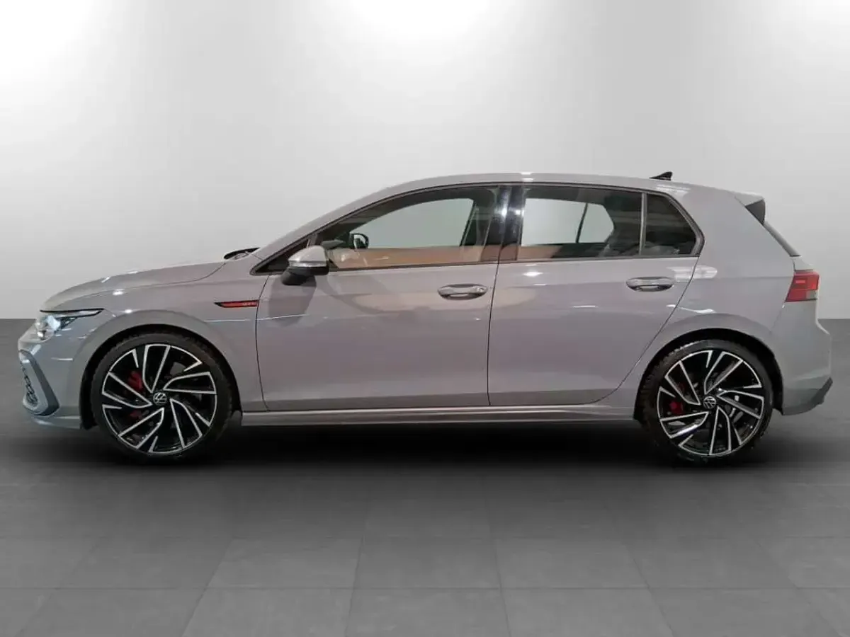 Usata VW Golf VIII GTI 245 CV (180 kW) 2021 Grigio Berlina