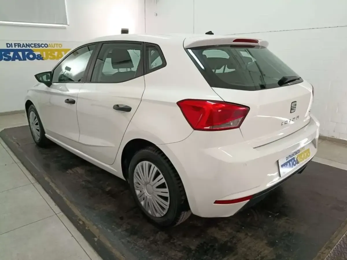 Usata Seat Ibiza Reference 90 CV (66 kW) 2019 Bianco metallizzato Utilitaria