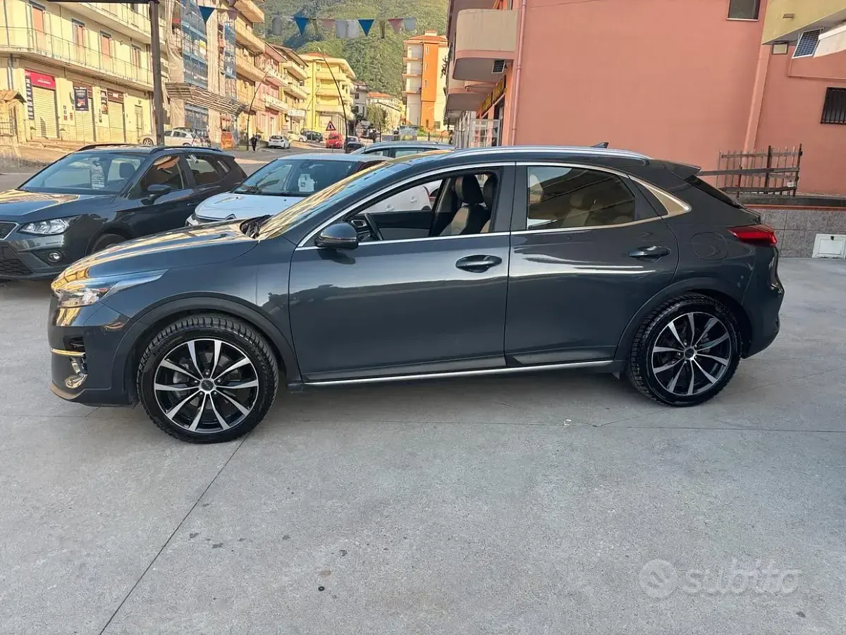 Usata Kia XCeed Style 115 CV (84 kW) 2021 Grigio SUV