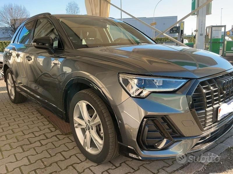 Usata Audi Q3 Comfort 150 CV (110 kW) 2019 Grigio SUV