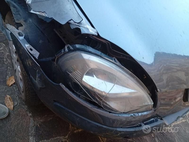 Usata Lancia Ypsilon 69 CV (50 kW) 2005 Utilitaria