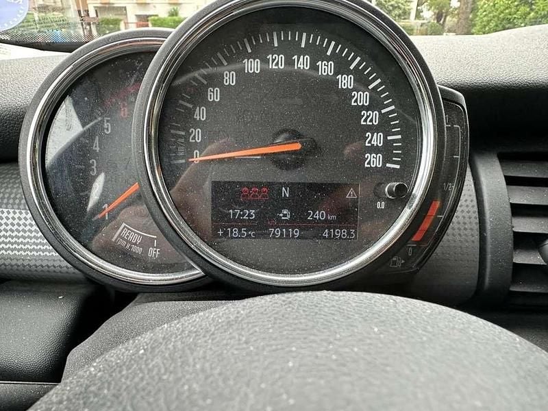 Usata Mini Cooper D Hype 116 CV (85 kW) 2017 Blu/azzurro Utilitaria