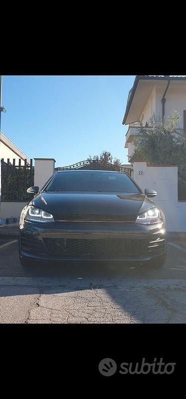 Usata VW Golf VII GTI 220 CV (161 kW) 2016 Grigio Utilitaria
