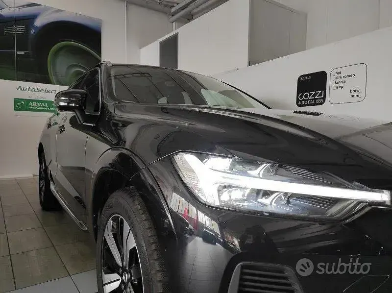 Usata Volvo XC60 Core 253 CV (186 kW) 2023 Nero SUV