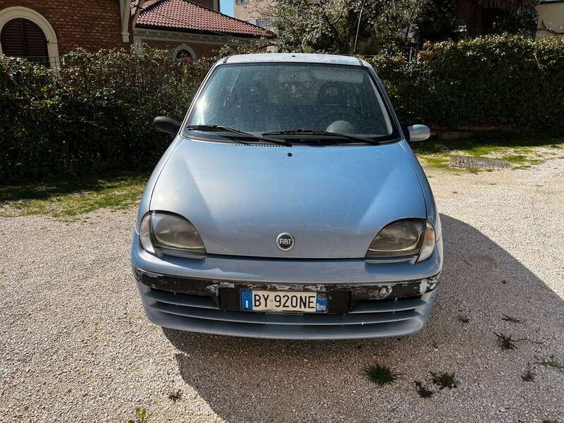 Usato 2002 Fiat Seicento 1.1 Benzin 54 CV (1.300 €)