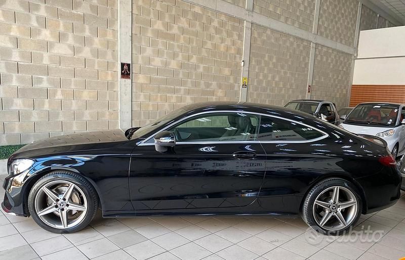 Usata Mercedes C220 Premium 170 CV (125 kW) 2017 Nero Coupé