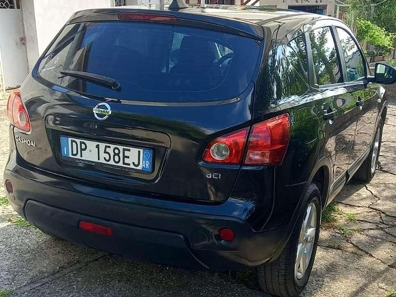 Nero Usata 2008 Nissan Qashqai SUV | 4000 € (Buon prezzo) - Immagine 1/4
