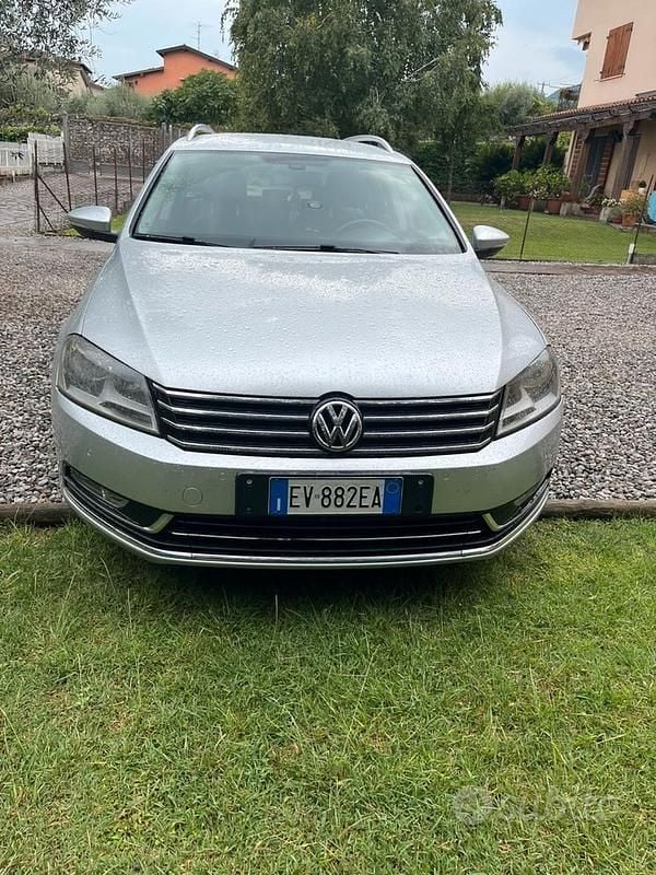 Usata VW Passat 140 CV (102 kW) 2014 Grigio Berlina