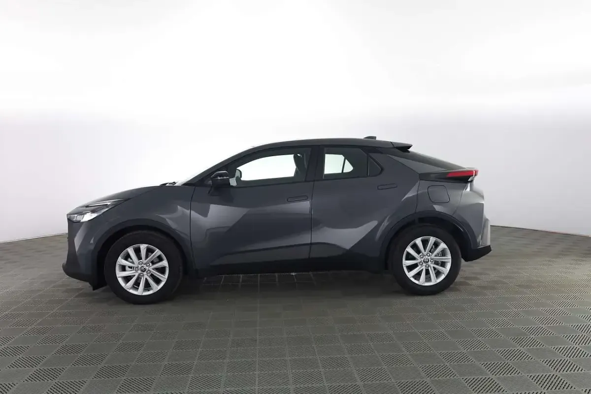 Nuova Toyota C-HR Active 98 CV (72 kW) 2026 Ash grey SUV