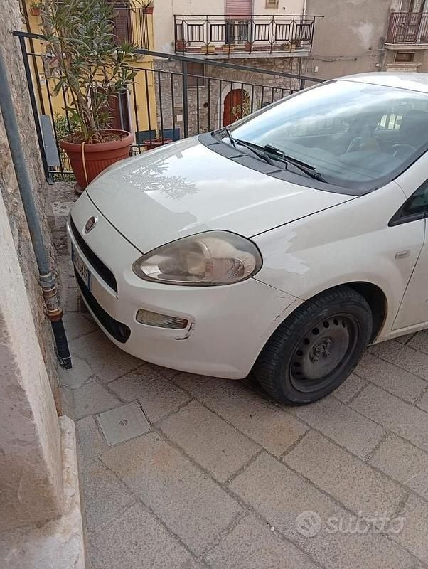 Usata Fiat Grande Punto Street 2015 Bianco Utilitaria