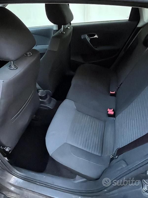 Usata VW Polo Comfortline 75 CV (55 kW) 2012 Grigio Utilitaria