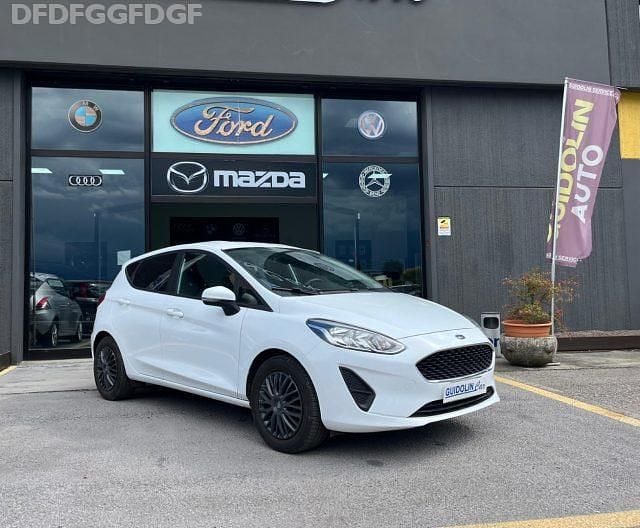 Usata Ford Fiesta 70 CV (51 kW) 2018 Bianco Utilitaria