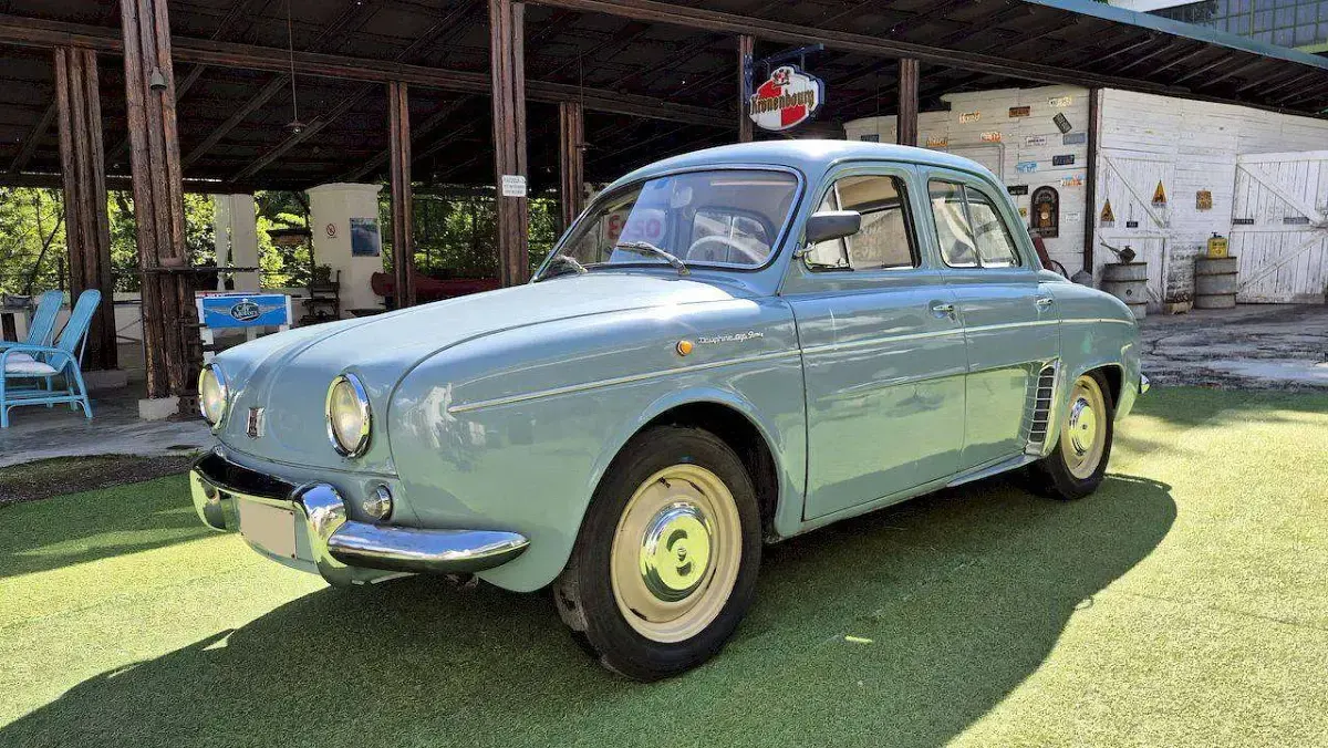 Usata Alfa Romeo Dauphine 49 CV (36 kW) 1960 Berlina