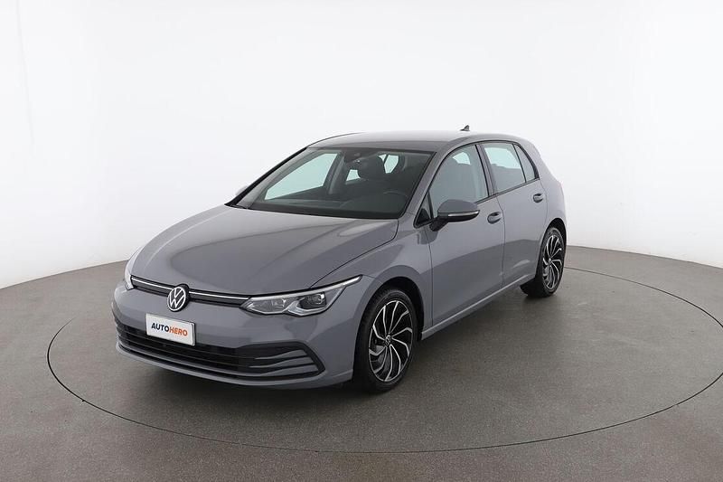 Grigio Usata 2020 VW Golf VIII Life | 18.399 € (Buon prezzo) - Immagine 1/4