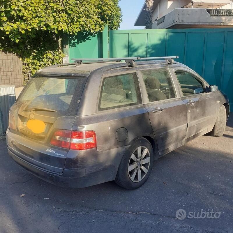 Usata Fiat Stilo 116 CV (85 kW) 2006 Grigio Station wagon