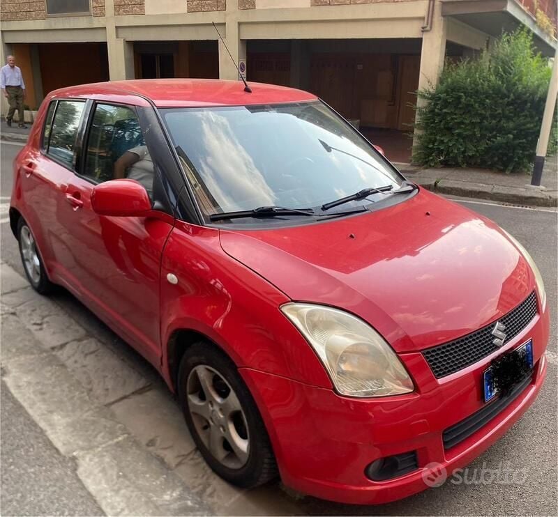 Usata 2008 Suzuki Swift Due volumi | 2600 € (Buon prezzo) - Immagine 1/4