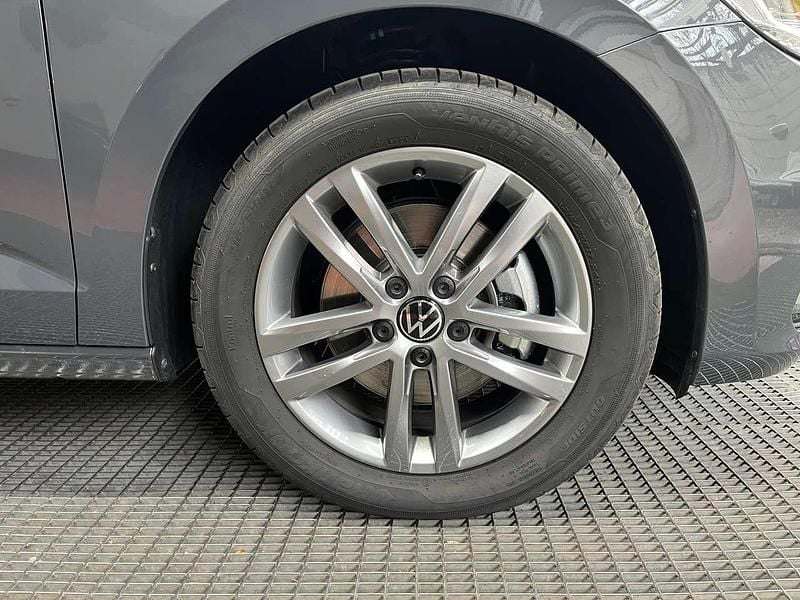 Usata VW Touran 150 CV (110 kW) 2025 Grigio Monovolume