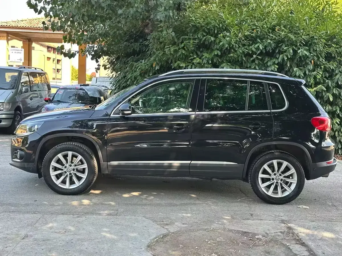 Usata VW Tiguan Sportline 140 CV (102 kW) 2013 Nero SUV