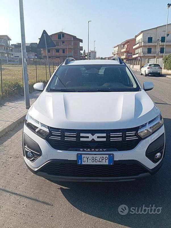 Usata Dacia Sandero Stepway 101 CV (74 kW) 2025 Bianco Berlina