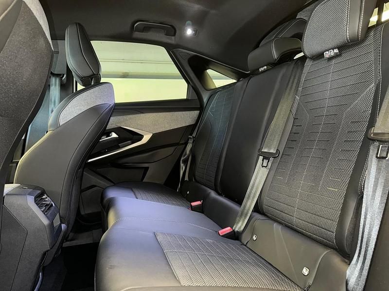 Usata Peugeot 3008 Allure 136 CV (100 kW) 2024 Grigio SUV