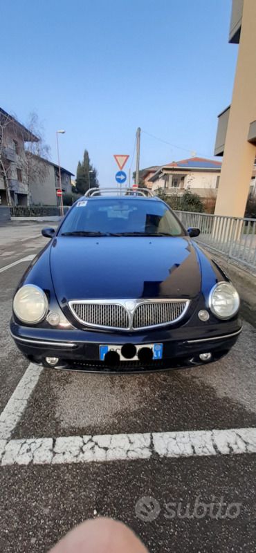Usata 2003 Lancia Lybra Station wagon | 2500 € (Molto cara) - Immagine 1/4