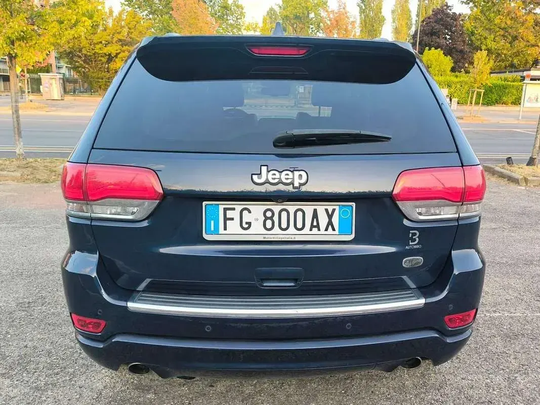 Usata Jeep Grand Cherokee Overland 250 CV (183 kW) 2016 Blu/azzurro SUV