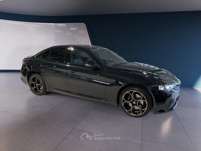 Usata Alfa Romeo Giulia 211 CV (155 kW) 2025 Nero Berlina