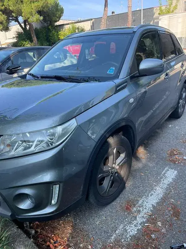 Usata Suzuki Vitara Cool 120 CV (88 kW) 2017 Grigio SUV