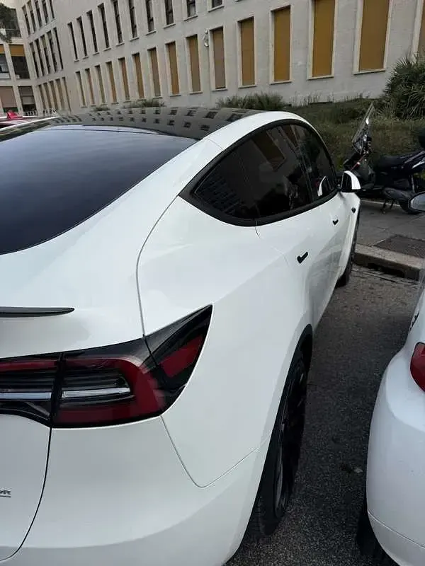 Usata Tesla Model Y Performance 155 kW (211 CV) 2023 SUV