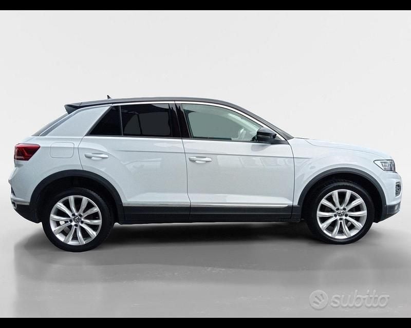 Usata VW T-Roc Advance 116 CV (85 kW) 2021 Grigio SUV