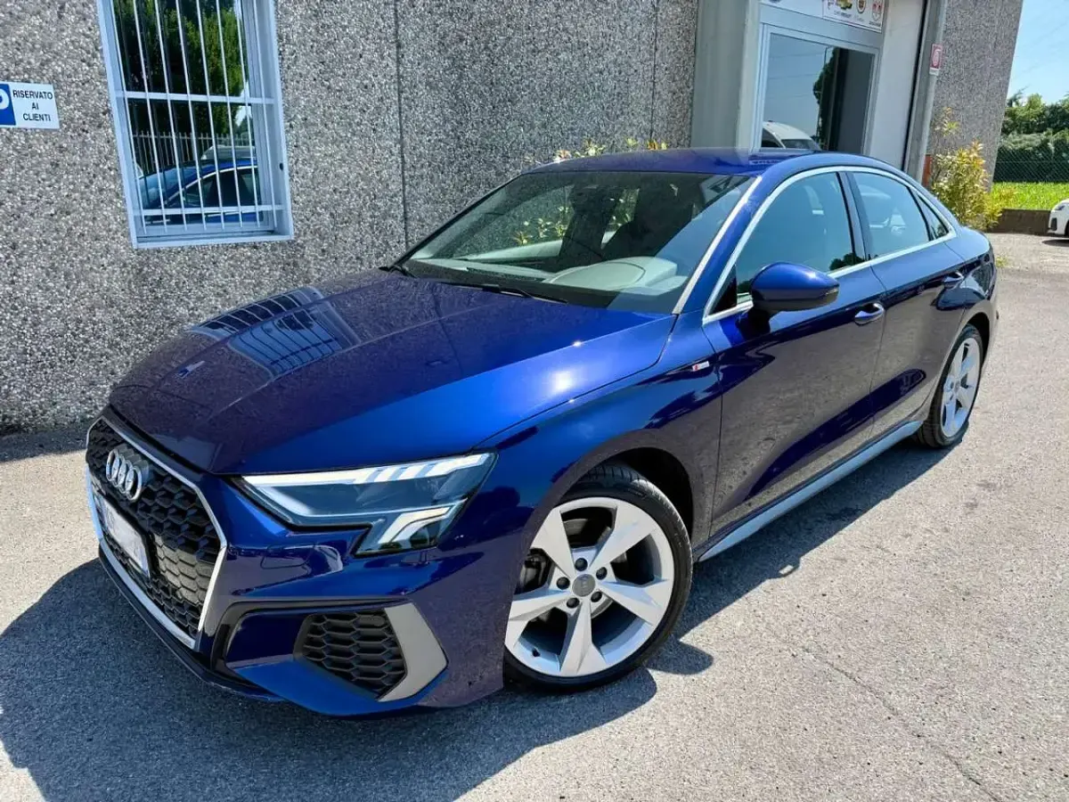 Usata Audi A3 S-Line 150 CV (110 kW) 2021 Blu/azzurro Berlina
