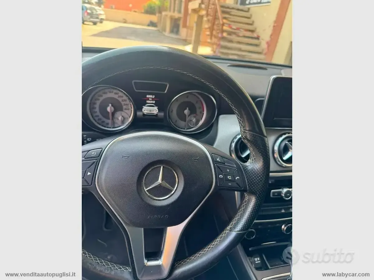 Usata Mercedes GLA200 136 CV (100 kW) 2015 Nero SUV
