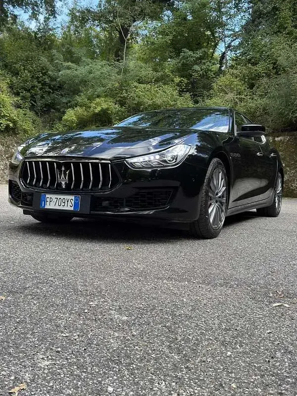 Usata Maserati Ghibli 250 CV (183 kW) 2018 Nero Berlina