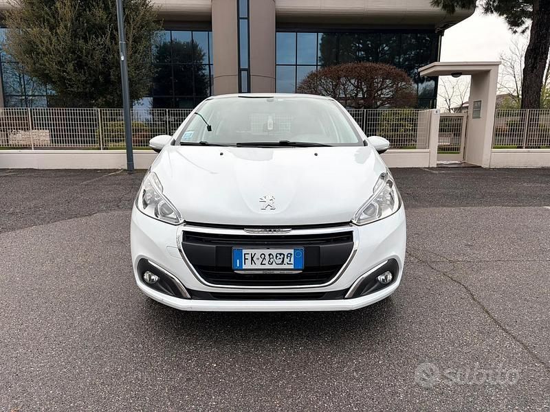 Usata Peugeot 208 Allure 82 CV (60 kW) 2017 Bianco Utilitaria