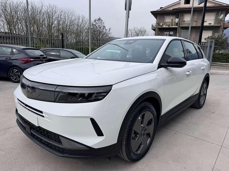 Nuova Opel Grandland X Edition 145 CV (106 kW) 2026 Argento SUV