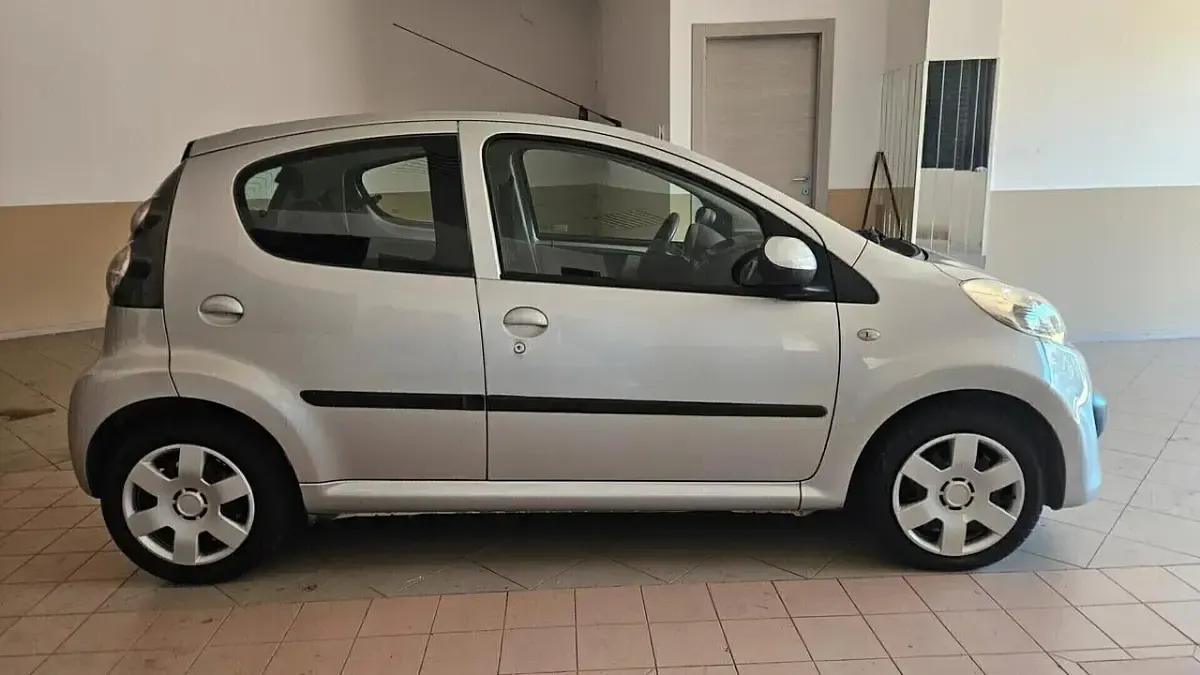 Usata Citroën C1 68 CV (50 kW) 2008 Argento Utilitaria