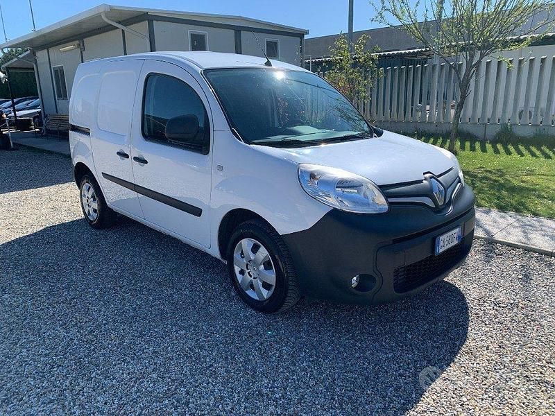 Usata Renault Kangoo 95 CV (69 kW) 2020 Bianco Monovolume
