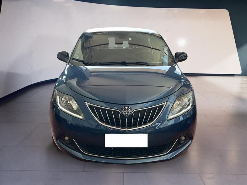 Usata Lancia Ypsilon Gold 70 CV (51 kW) 2021 Blu Utilitaria