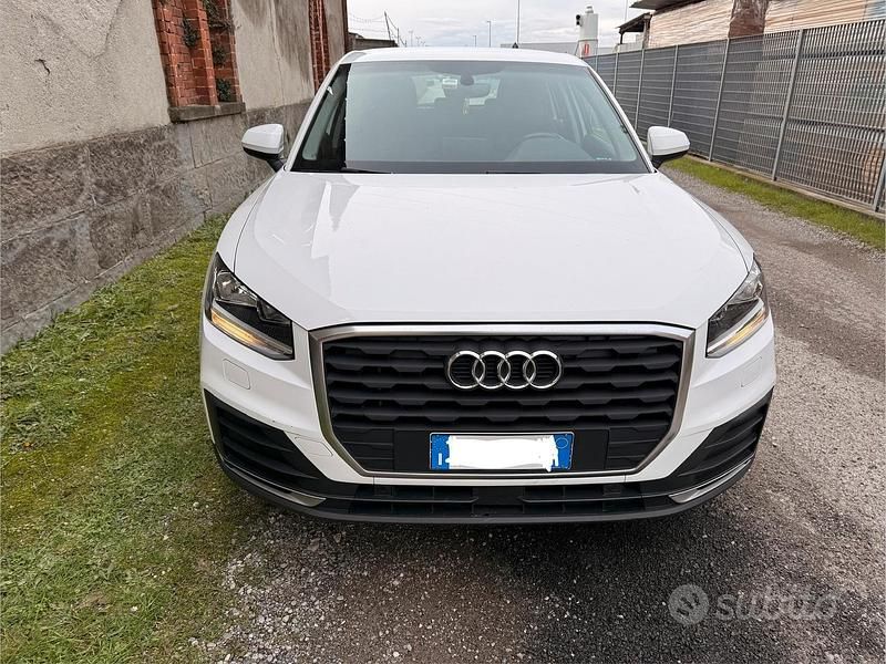 Usata Audi Q2 Business 150 CV (110 kW) 2016 Bianco SUV