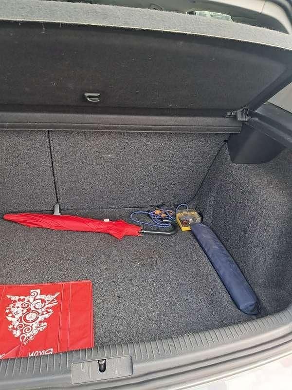 Usata VW Golf VI Trendline 105 CV (77 kW) 2010 Utilitaria