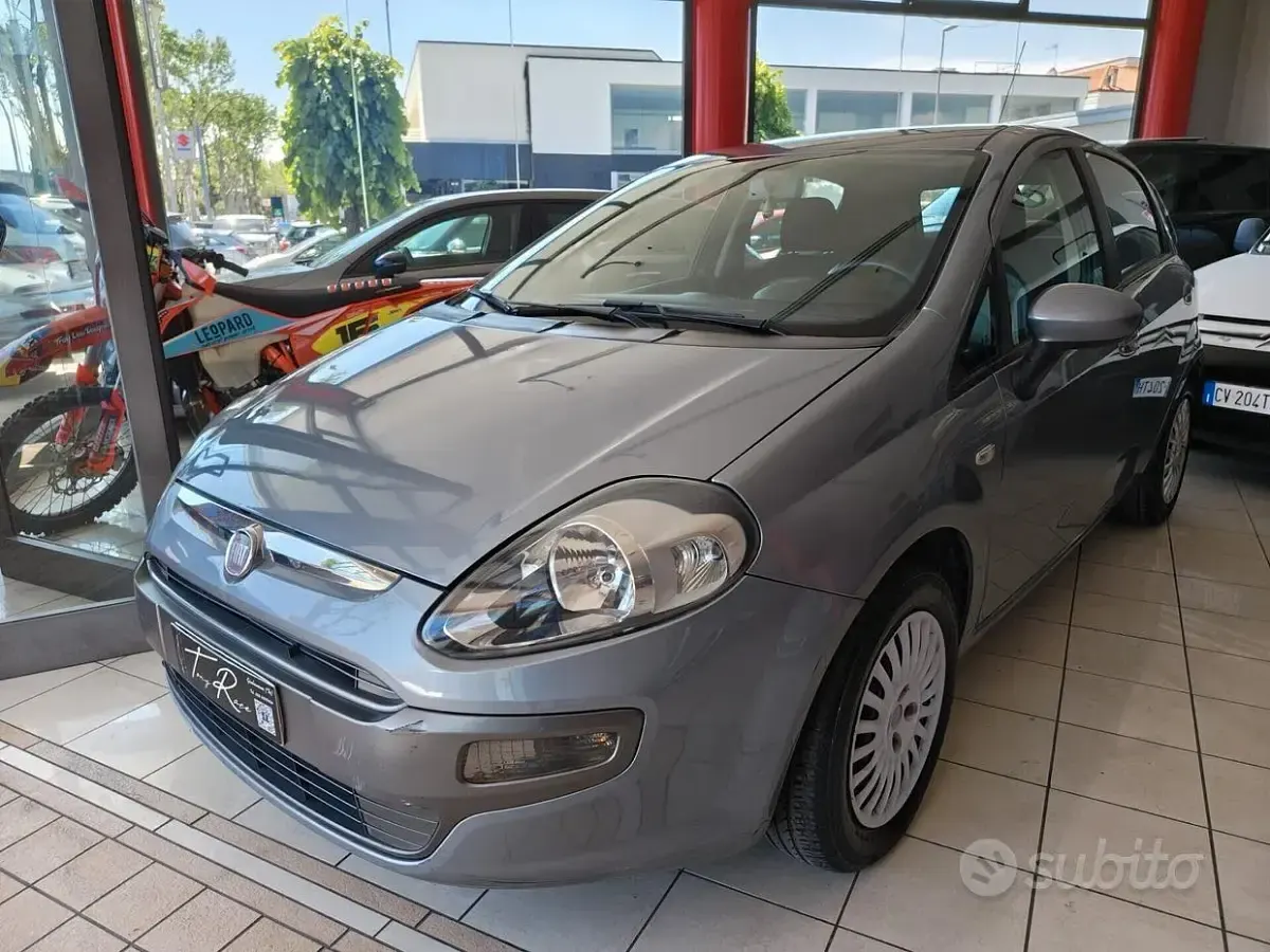 Usata Fiat Punto Evo 90 CV (66 kW) 2010 Grigio Utilitaria