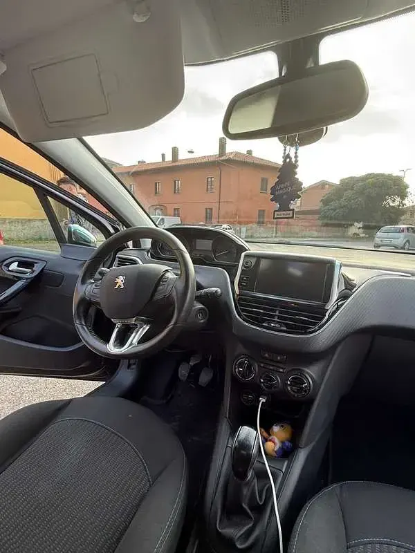 Usata Peugeot 208 Active 83 CV (61 kW) 2019 Utilitaria