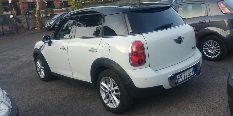 Usata Mini Cooper D Countryman 111 CV (81 kW) 2012 Bianco SUV
