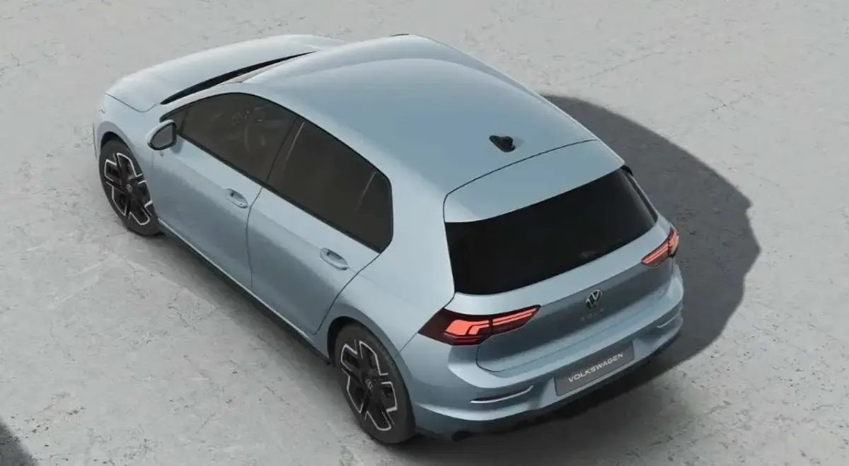 Nuova VW Golf VIII R-line 152 CV (111 kW) 2026 Bianco Berlina