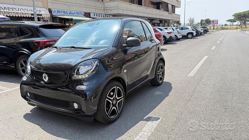 Usata Smart ForTwo Coupé Passion 90 CV (66 kW) 2019 Nero Coupé