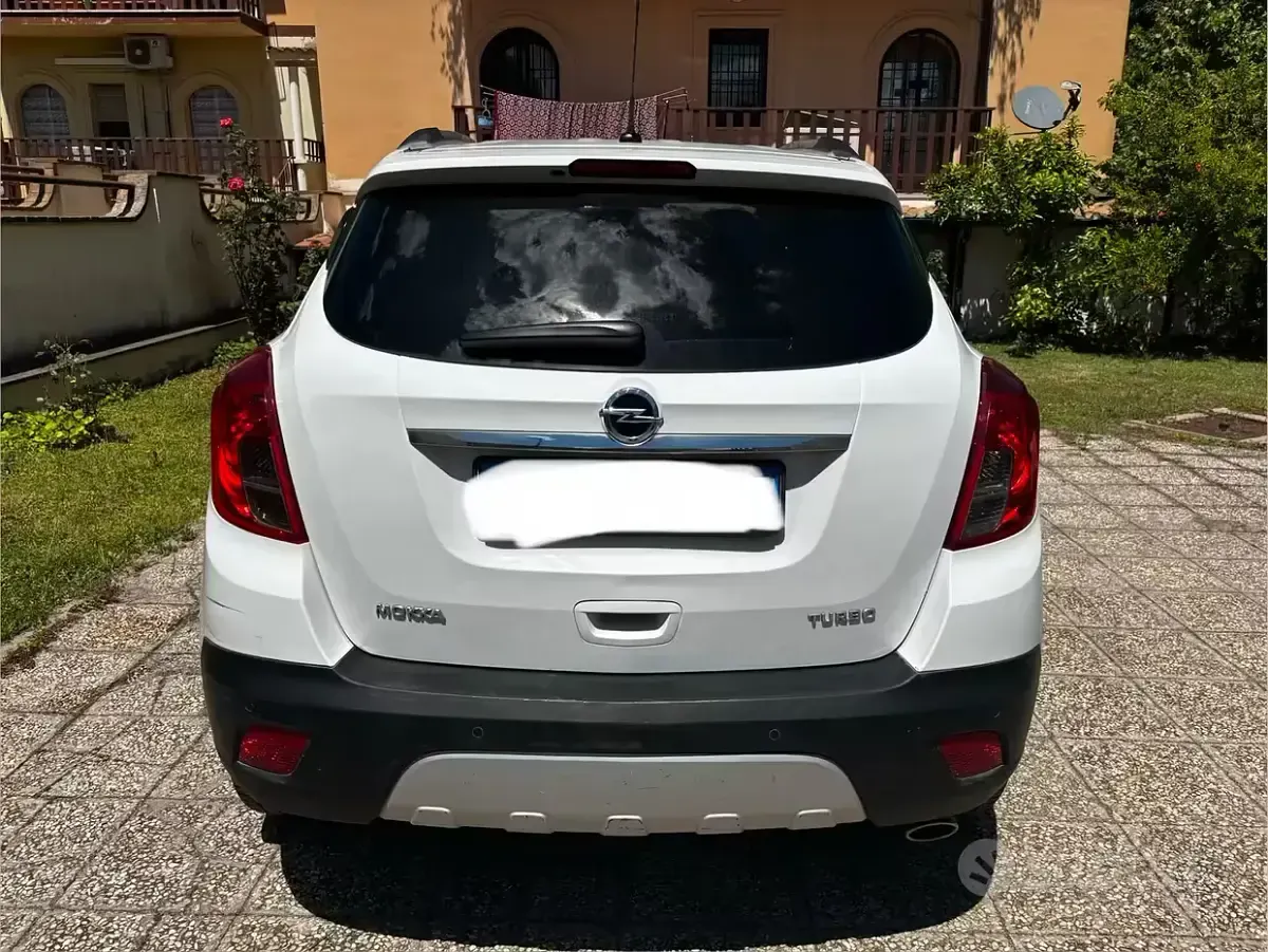Usata Opel Mokka 140 CV (102 kW) 2014 Bianco SUV